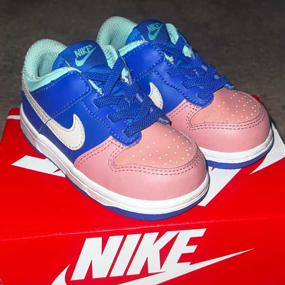 Toddler Dunks - Picture 2 of 2